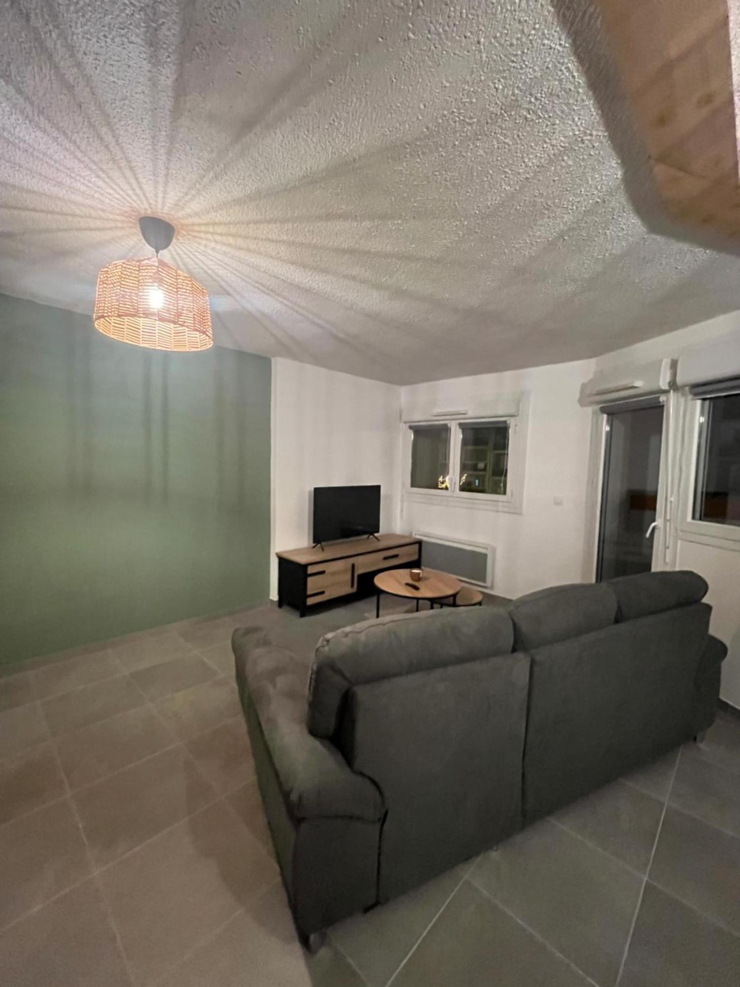 Spacieux Et Confortable - Centre Ville De Briancon - Serre-Chevalier - Garage Et Wifi Extérieur photo